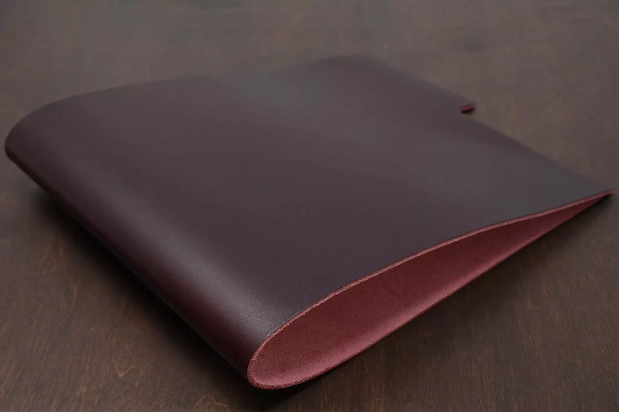 MPG Apollo, Burgundy 4 MPG Apollo, Burgundy - Image 2